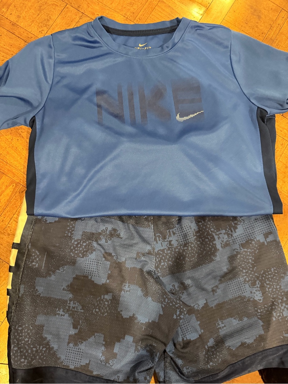 Nike Blue and Navy Athletic Shirt and Patterned Shorts Set